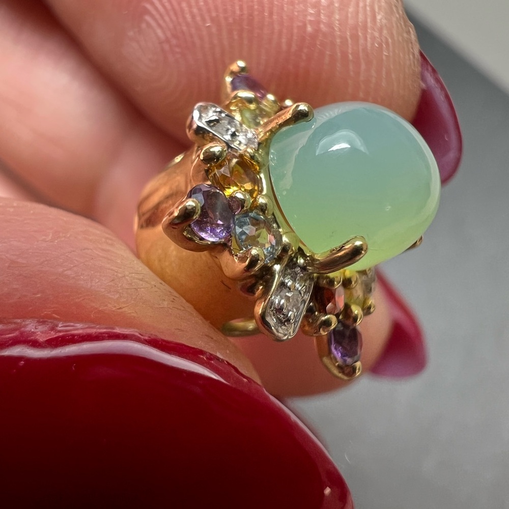 Elegant 14K yellow gold multi-gemstone pendant charm - Picture 10 of 15